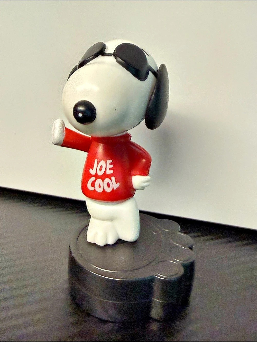 McDonald's Joe Cool Snoopy figurine Red & White Figurine
